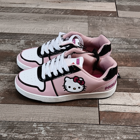 Hello Kitty Sanrio Pink And White Animee Y2K Kawaii Soft Girl Sneakers Size 8 - Picture 3 of 8